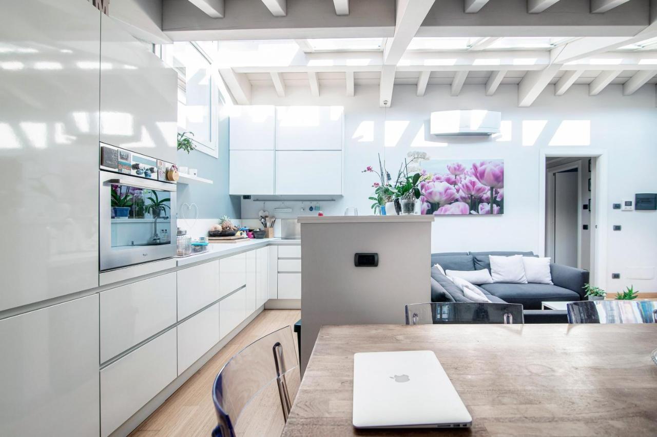 Joivy Isotta'S House With 2 Cosy Balconies Apartment Como Exterior photo